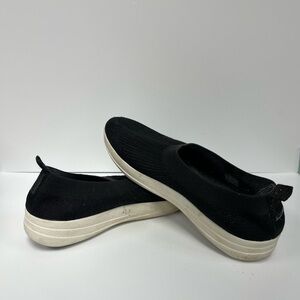 Fitflop Black Slip-On Flats